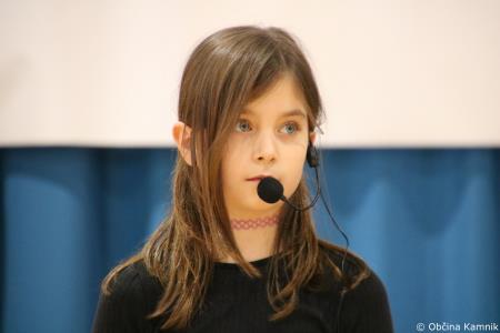 Otroci Osnovne šole Marije Vere Mi smo svet, mi smo otroci (10)